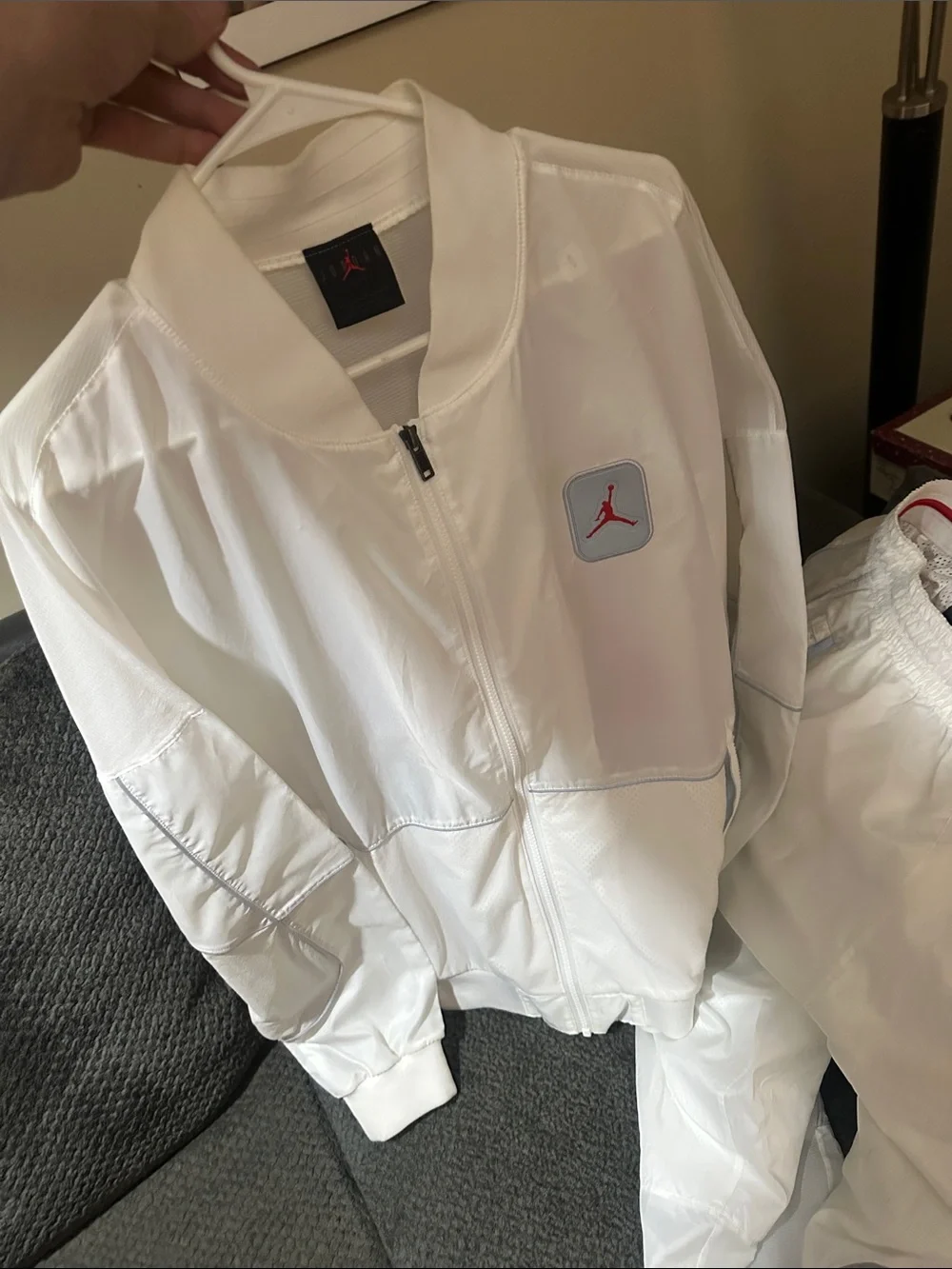 Jordan men's White Track Jacket and Jogger Set vintage